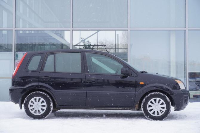 Ford Fusion I Рестайлинг с пробегом 2009 года, цена 379 000 рублей, 195809 км, хэтчбек, Автокод Объявления