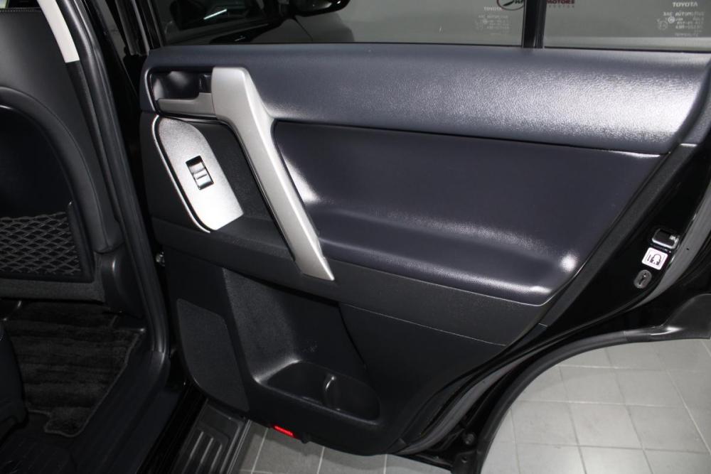 Toyota Land Cruiser Prado 150 Series Рестайлинг 3 Владивосток  - изображение 16