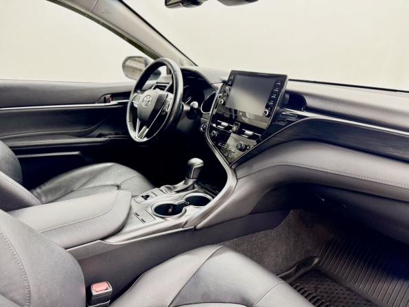 Toyota Camry VIII (XV70) Рестайлинг с пробегом 2021 года, цена 3 099 000 рублей, 89840 км, седан, Автокод Объявления