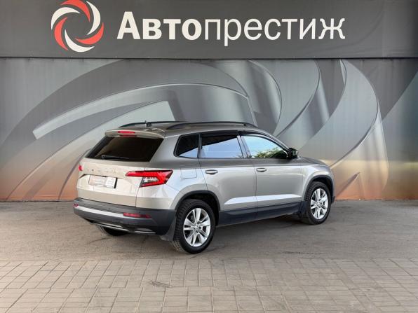 Skoda Karoq I с пробегом 2021 года, цена 2 090 000 рублей, 144036 км, внедорожник, Автокод Объявления