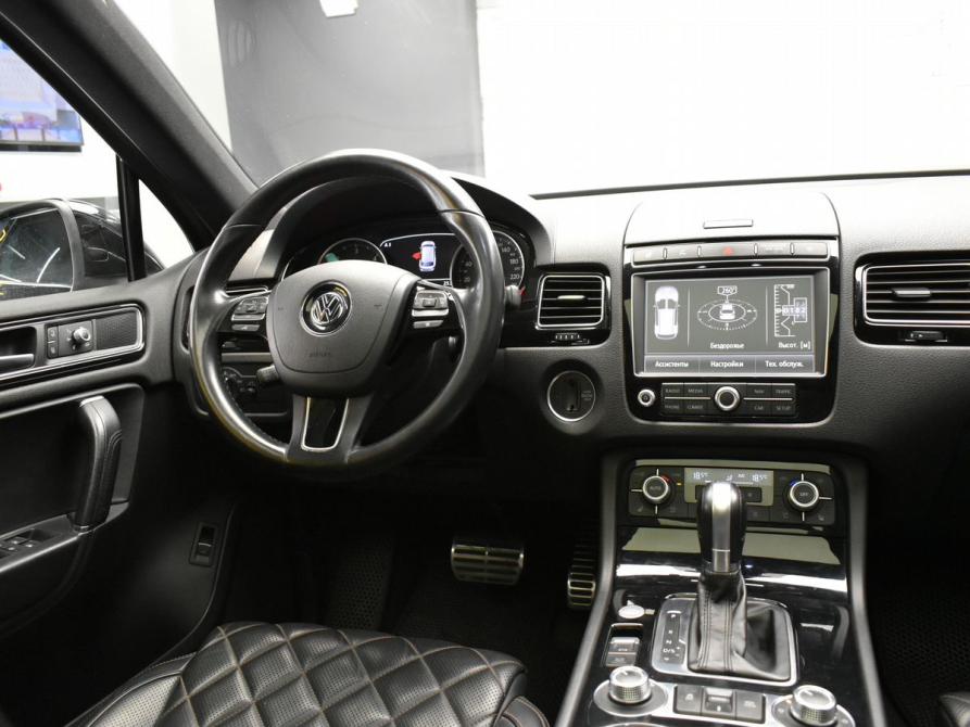 Volkswagen Touareg II Рестайлинг Москва  - изображение 13