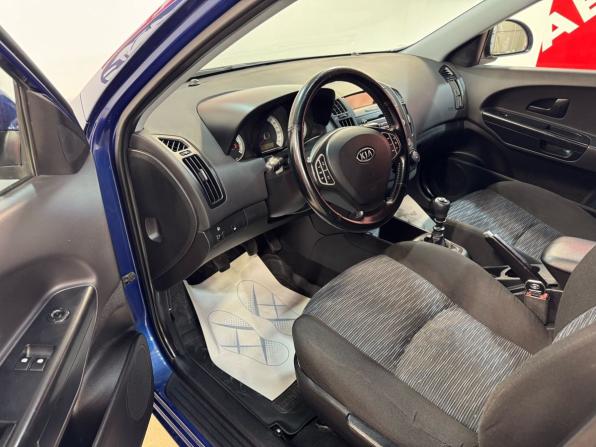 Kia Ceed I с пробегом 2007 года, цена 679 000 рублей, 265750 км, хэтчбек, Автокод Объявления