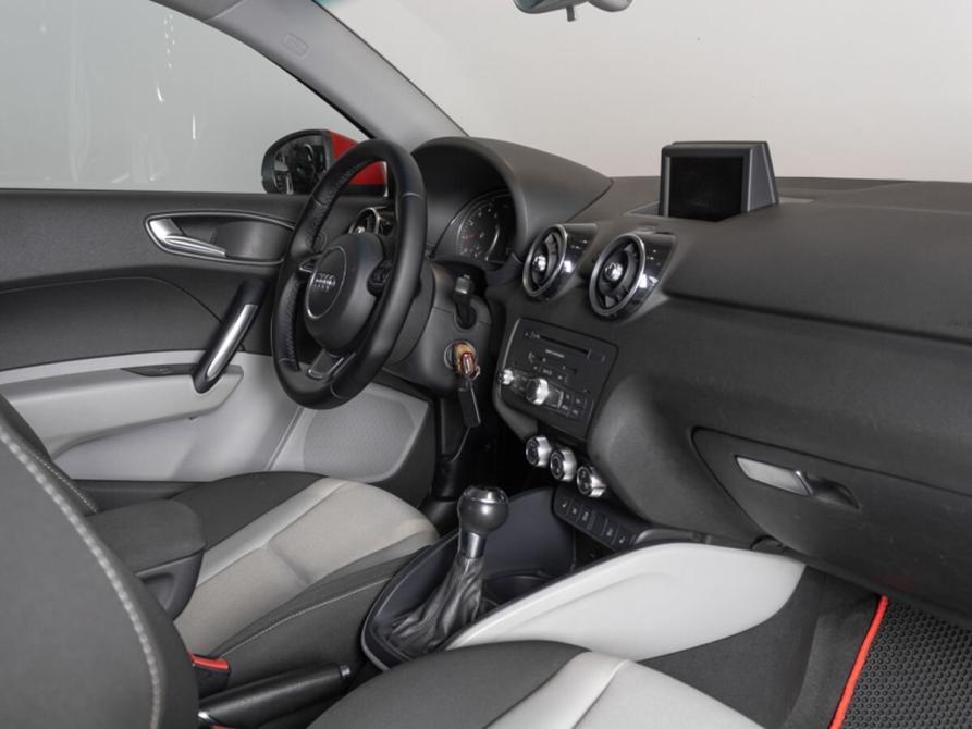 Audi A1 I (8X) Казань  - изображение 7