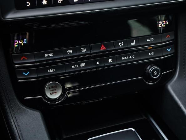 Jaguar F-Pace I с пробегом 2020 года, цена 3 249 000 рублей, 98517 км, внедорожник, Автокод Объявления