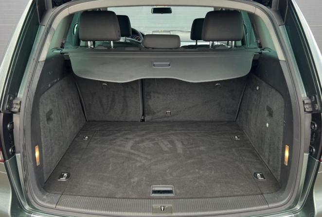 Volkswagen Touareg I Рестайлинг с пробегом 2008 года, цена 925 000 рублей, 245058 км, внедорожник, Автокод Объявления
