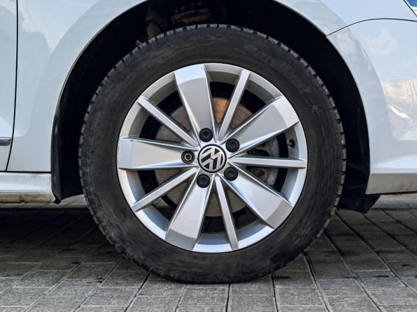 Volkswagen Jetta VI Рестайлинг с пробегом 2016 года, цена 1 379 000 рублей, 113800 км, седан, Автокод Объявления