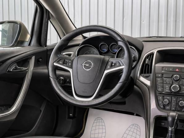 Opel Astra J Рестайлинг с пробегом 2012 года, цена 897 000 рублей, 107928 км, хэтчбек, Автокод Объявления