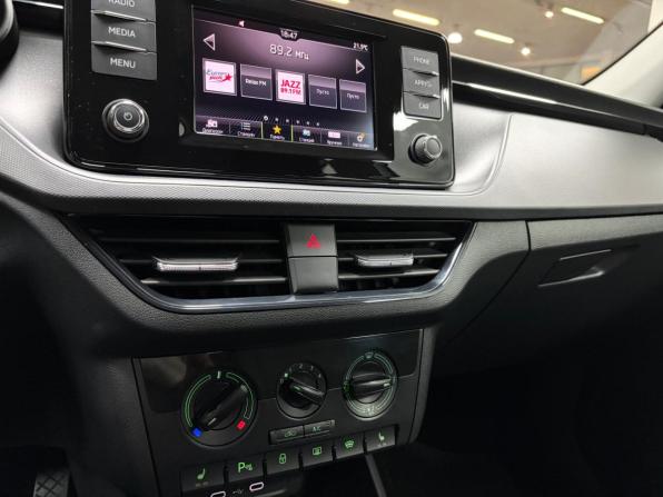 Skoda Rapid II с пробегом 2021 года, цена 1 558 000 рублей, 56480 км, лифтбек, Автокод Объявления