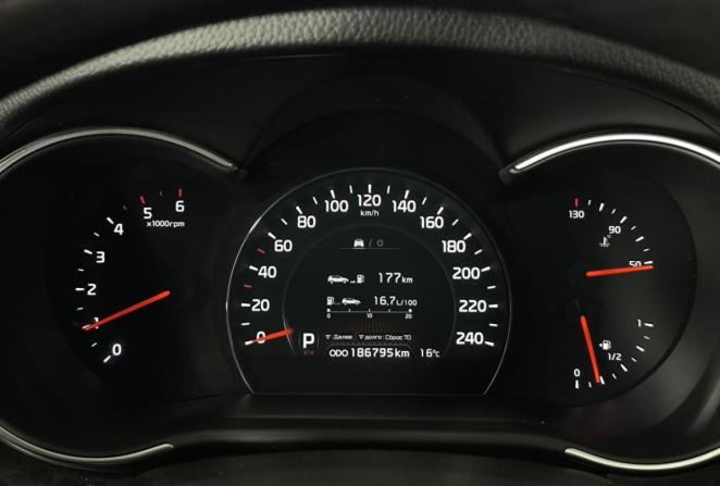 Kia Sorento II Рестайлинг с пробегом 2018 года, цена 2 140 000 рублей, 186795 км, внедорожник, Автокод Объявления