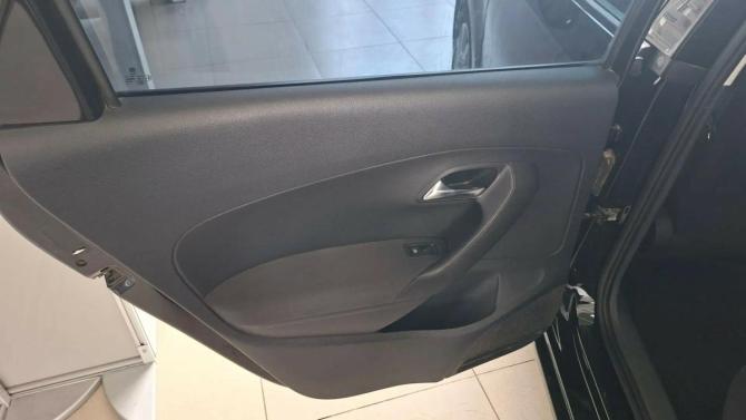 Volkswagen Polo V с пробегом 2014 года, цена 580 000 рублей, 260200 км, седан, Автокод Объявления