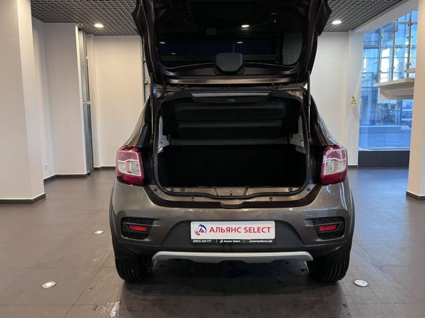 Renault Sandero II Рестайлинг с пробегом 2019 года, цена 1 280 000 рублей, 88425 км, хэтчбек, Автокод Объявления