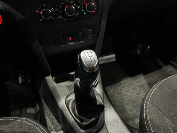 Renault Logan II Рестайлинг с пробегом 2021 года, цена 1 149 000 рублей, 84249 км, седан, Автокод Объявления