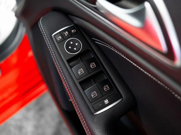 Mercedes-Benz CLA I (C117 X117) с пробегом 2015 года, цена 1 325 000 рублей, 64380 км, седан, Автокод Объявления