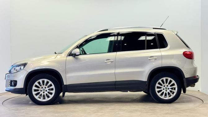 Volkswagen Tiguan I Рестайлинг с пробегом 2011 года, цена 870 000 рублей, 268576 км, внедорожник, Автокод Объявления