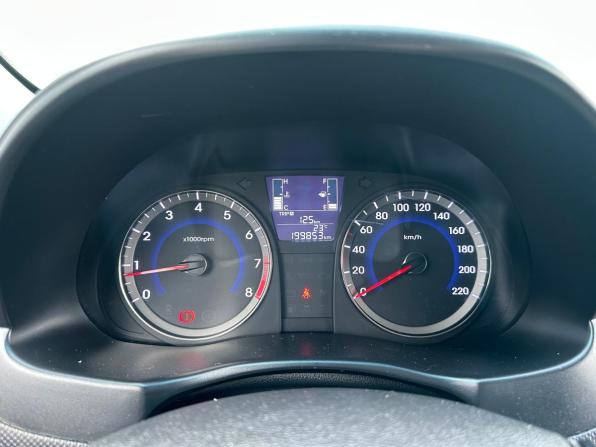 Hyundai Solaris I Рестайлинг с пробегом 2014 года, цена 820 000 рублей, 199853 км, седан, Автокод Объявления