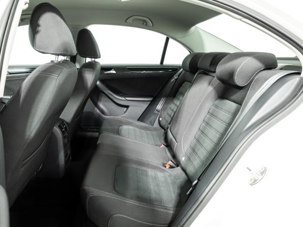 Volkswagen Jetta VI Рестайлинг с пробегом 2016 года, цена 1 399 700 рублей, 136871 км, седан, Автокод Объявления