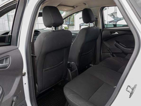 Ford Focus III Рестайлинг с пробегом 2015 года, цена 950 000 рублей, 159786 км, хэтчбек, Автокод Объявления