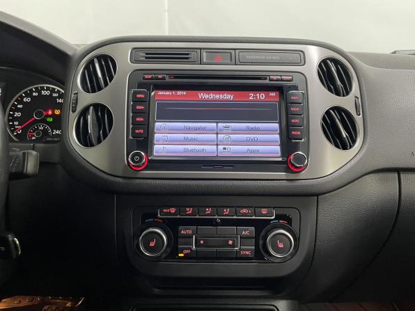 Volkswagen Tiguan I Рестайлинг с пробегом 2015 года, цена 1 500 000 рублей, 136098 км, внедорожник, Автокод Объявления