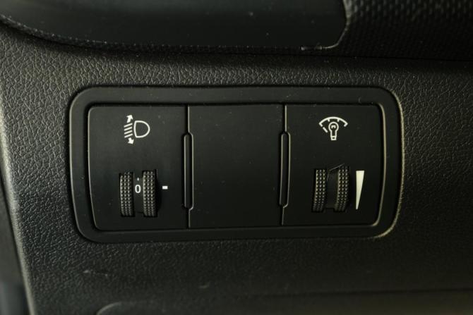 Hyundai Solaris I с пробегом 2011 года, цена 959 000 рублей, 243000 км, седан, Автокод Объявления