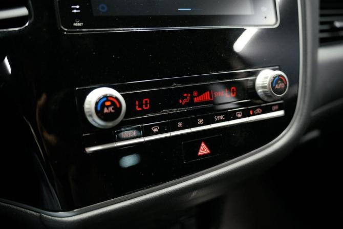 Mitsubishi Outlander III Рестайлинг 3 с пробегом 2021 года, цена 1 999 000 рублей, 123125 км, внедорожник, Автокод Объявления