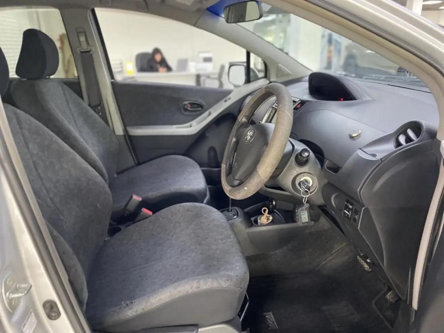 Toyota Vitz II (XP90) Челябинск  - изображение 14
