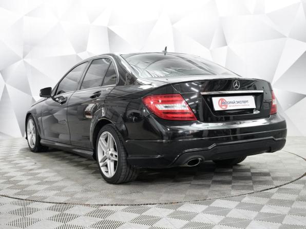 Mercedes-Benz C-Класс III (W204) Рестайлинг с пробегом 2011 года, цена 1 295 000 рублей, 289274 км, седан, Автокод Объявления