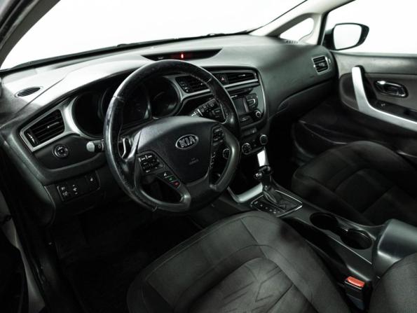 Kia Ceed II Рестайлинг с пробегом 2016 года, цена 1 069 700 рублей, 218918 км, универсал, Автокод Объявления