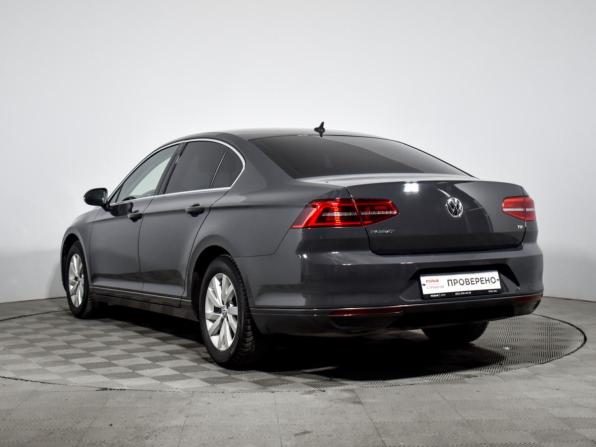 Volkswagen Passat B8 с пробегом 2017 года, цена 1 629 000 рублей, 202734 км, седан, Автокод Объявления