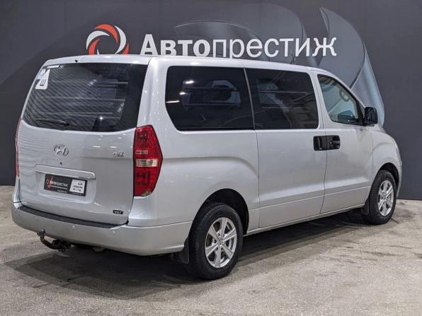 Hyundai Grand Starex I с пробегом 2010 года, цена 880 000 рублей, 189450 км, фургон, Автокод Объявления