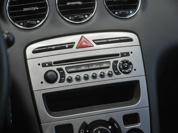 Peugeot 408 I с пробегом 2013 года, цена 879 000 рублей, 277610 км, седан, Автокод Объявления