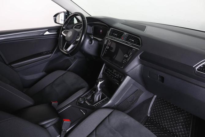 Volkswagen Tiguan II Рестайлинг с пробегом 2021 года, цена 3 349 000 рублей, 94000 км, внедорожник, Автокод Объявления