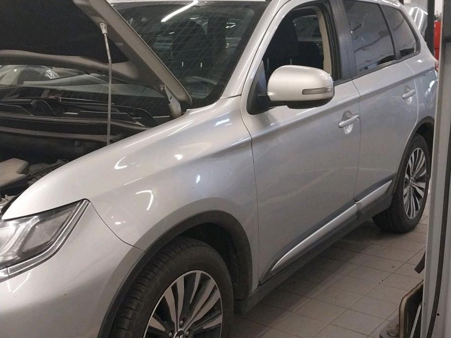 Mitsubishi Outlander III Рестайлинг 3 Санкт-Петербург  - изображение 3
