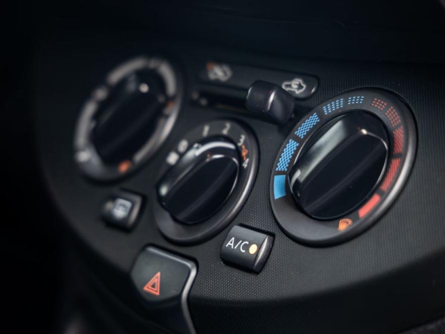 Nissan Note I Рестайлинг Волгоград  - изображение 26