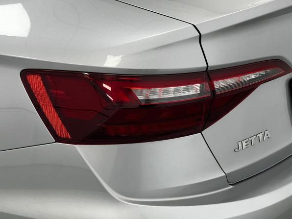 Volkswagen Jetta VII с пробегом 2021 года, цена 1 370 000 рублей, 203255 км, седан, Автокод Объявления