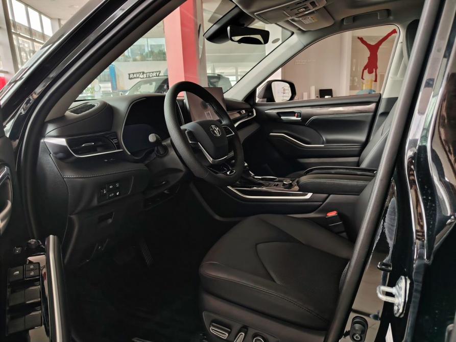 Toyota Highlander IV (XU70) Новосибирск  - изображение 18