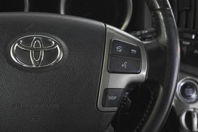 Toyota Land Cruiser 200 Series с пробегом 2009 года, цена 3 449 000 рублей, 318000 км, внедорожник, Автокод Объявления