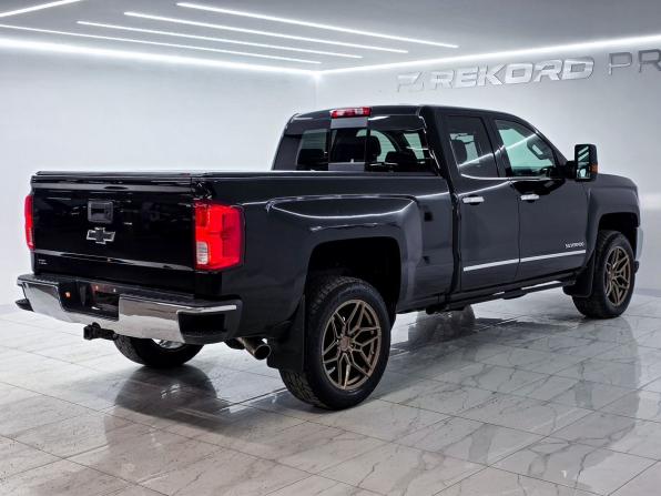 Chevrolet Silverado III (K2XX) Рестайлинг с пробегом 2016 года, цена 4 270 000 рублей, 235232 км, offers.body_type.unknown, Автокод Объявления