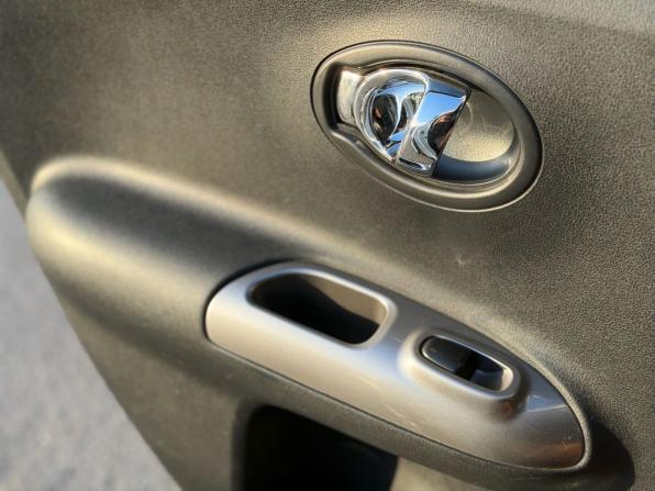 Nissan Juke I Рестайлинг с пробегом 2015 года, цена 1 399 000 рублей, 82633 км, внедорожник, Автокод Объявления
