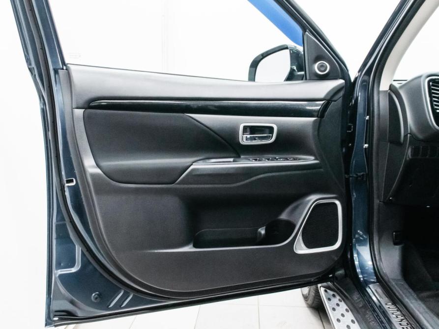 Mitsubishi Outlander III Рестайлинг 3 Красноярск  - изображение 10