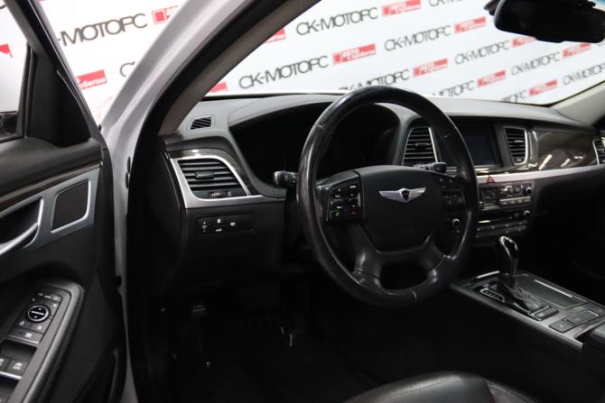 Hyundai Genesis II с пробегом 2015 года, цена 1 995 950 рублей, 178367 км, седан, Автокод Объявления