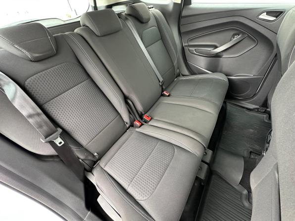 Ford Kuga II Рестайлинг с пробегом 2018 года, цена 1 720 000 рублей, 85000 км, внедорожник, Автокод Объявления