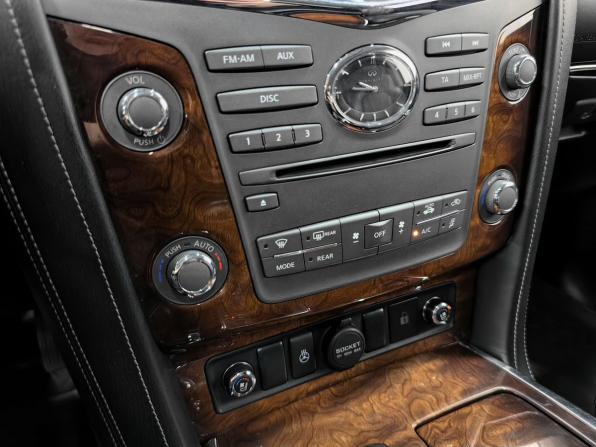 Infiniti QX80 I Рестайлинг с пробегом 2016 года, цена 3 640 000 рублей, 150800 км, внедорожник, Автокод Объявления