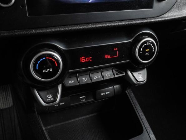 Kia Rio IV Рестайлинг с пробегом 2021 года, цена 1 644 000 рублей, 94723 км, седан, Автокод Объявления