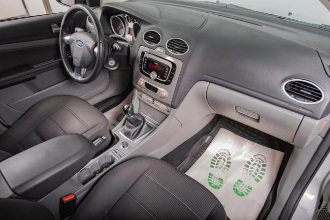 Ford Focus II Рестайлинг с пробегом 2011 года, цена 899 000 рублей, 114100 км, седан, Автокод Объявления