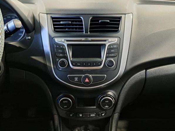Hyundai Solaris I Рестайлинг с пробегом 2016 года, цена 970 000 рублей, 154208 км, седан, Автокод Объявления