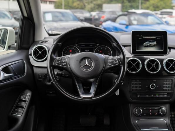 Mercedes-Benz B-Класс II (W246) Рестайлинг с пробегом 2015 года, цена 1 399 000 рублей, 132940 км, хэтчбек, Автокод Объявления