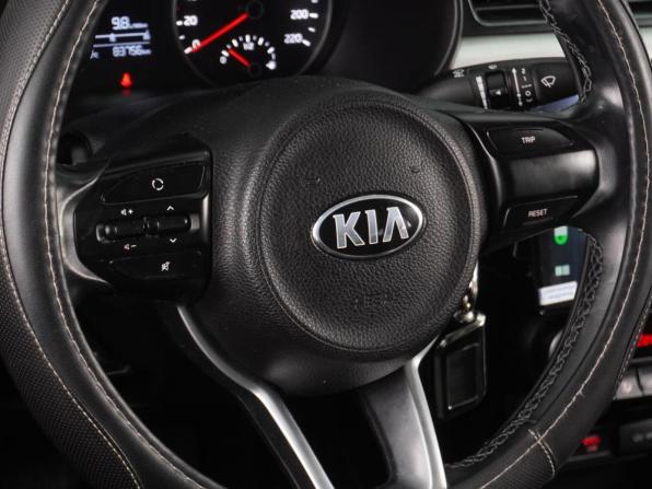Kia Rio IV с пробегом 2017 года, цена 1 499 000 рублей, 83756 км, седан, Автокод Объявления