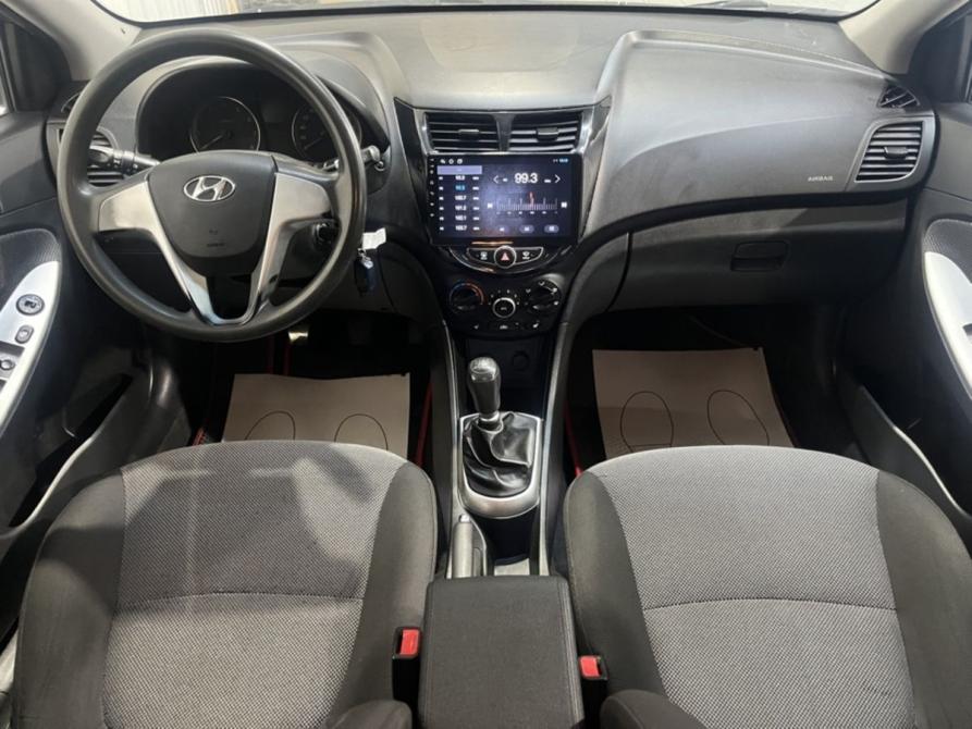 Hyundai Solaris I Курск  - изображение 8
