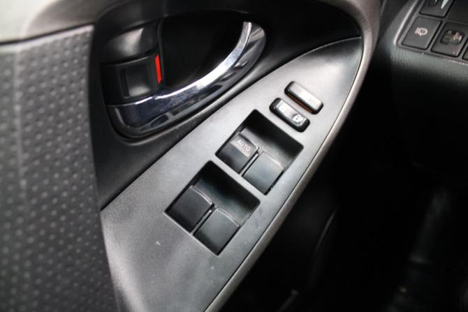 Toyota RAV4 III (XA30) Рестайлинг с пробегом 2010 года, цена 1 418 000 рублей, 157000 км, внедорожник, Автокод Объявления