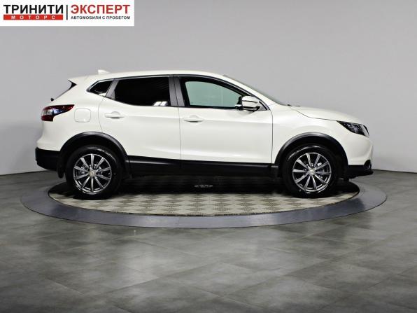 Nissan Qashqai II с пробегом 2018 года, цена 1 697 000 рублей, 98941 км, внедорожник, Автокод Объявления